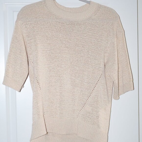 NEW Banana Republic Beige Short Sleeve Knit Sweater XS - Picture 6 of 8
